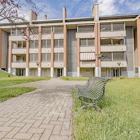 Milan Mchome Трецано сул Навильо Екстериор снимка